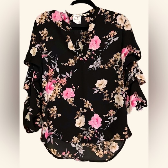 LIBERTY LOVE Black/Pink/Tan/White Floral V-Neck Sheer Top w/ Size Small, NWT. - Picture 1 of 7